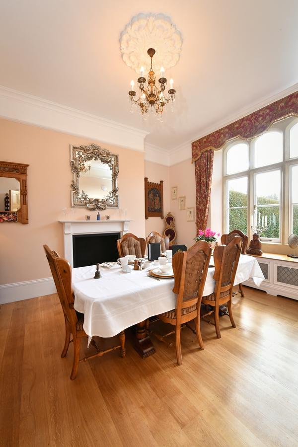 Heritage Bed And Breakfast Calne Exterior foto