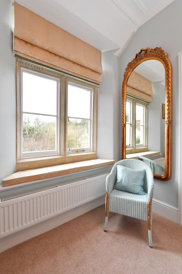 Heritage Bed And Breakfast Calne Exterior foto